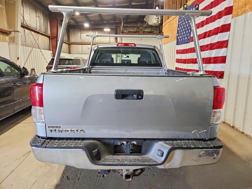 58462206 :رقم المزاد ، 5TFUM5F11AX015702 vin ، 2010 Toyota Tundra مزاد بيع