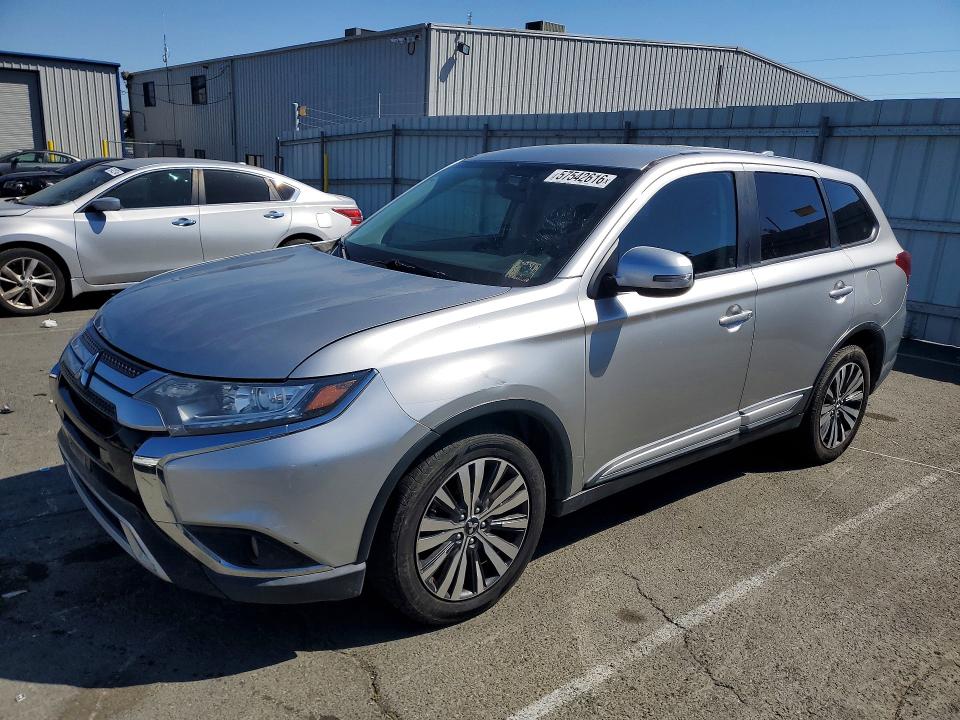 2019 Mitsubishi Outlander მანქანა იყიდება აუქციონზე, vin: JA4AZ3A30KZ021685, აუქციონის ნომერი: 57542616