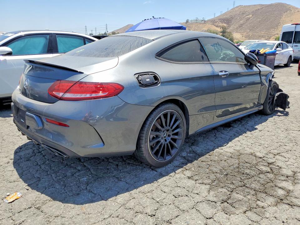 56220576 :رقم المزاد ، WDDWJ6EB9JF761621 vin ، 2018 Mercedes-benz C مزاد بيع