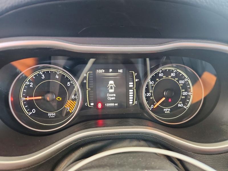 58844016 :رقم المزاد ، 1C4PJLCB6EW228325 vin ، 2014 Jeep Cherokee مزاد بيع