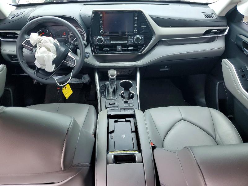 56642656 :رقم المزاد ، 5TDGZRBH6NS586431 vin ، 2022 Toyota Highlander مزاد بيع