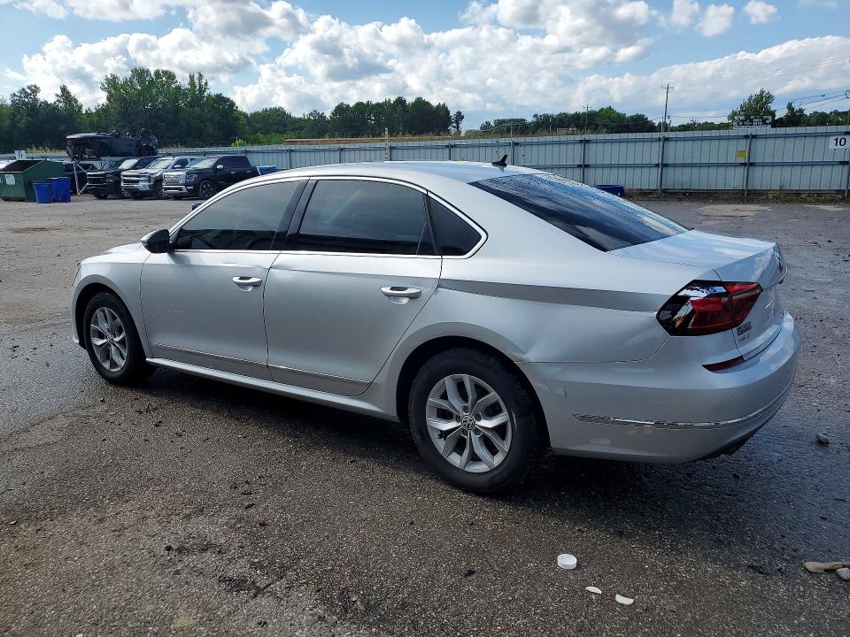 2017 Volkswagen Passat მანქანა იყიდება აუქციონზე, vin: 1VWAT7A38HC058765, აუქციონის ნომერი: 57919346