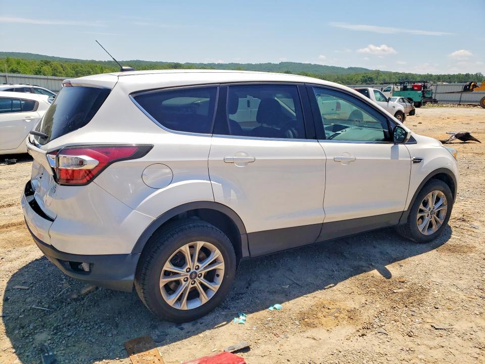 56510266 :رقم المزاد ، 1FMCU0G91HUB37468 vin ، 2017 Ford Escape مزاد بيع