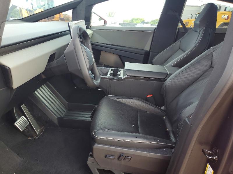 53913956 :رقم المزاد ، 7G2CEHED2RA034183 vin ، 2024 Tesla Cybertruck مزاد بيع