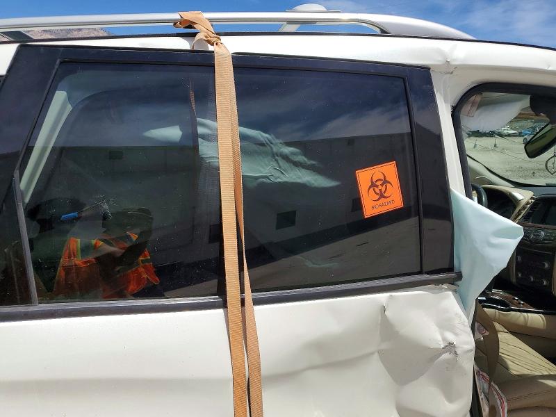 57500396 :رقم المزاد ، 5N1DR2MN8JC653440 vin ، 2018 Nissan Pathfinder مزاد بيع