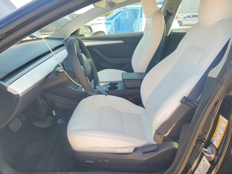 58221876 :رقم المزاد ، 5YJ3E1EB3NF261906 vin ، 2022 Tesla Model 3 مزاد بيع