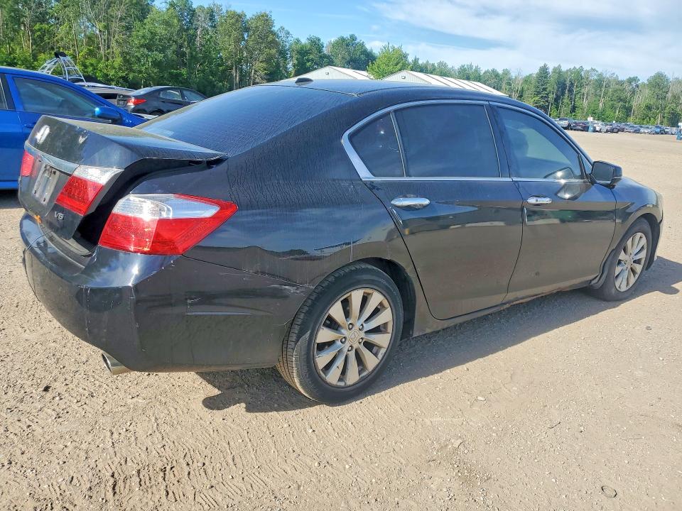 Продажа на аукционе авто 2015 Honda Accord, vin: 1HGCR3F83FA800717, номер лота: 57266856