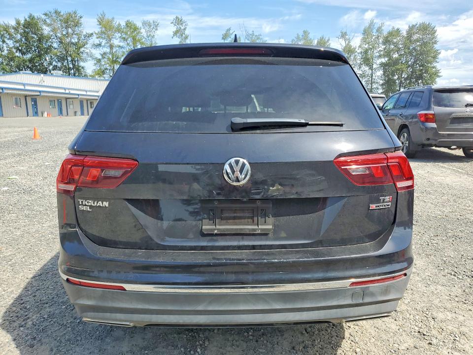 Продажа на аукционе авто 2018 Volkswagen Tiguan, vin: 3VV2B7AX3JM219896, номер лота: 58411046