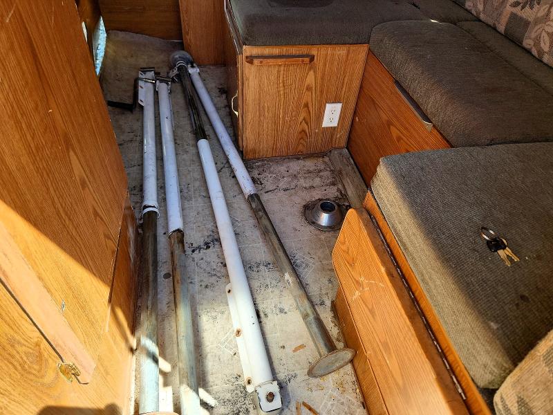 2002 Flee Trailers მანქანა იყიდება აუქციონზე, vin: 1EL6B080922303143, აუქციონის ნომერი: 58320966