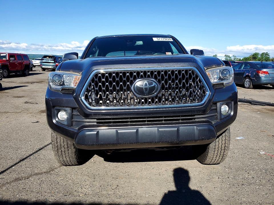 Продажа на аукционе авто 2018 Toyota Tacoma, vin: 3TMCZ5AN5JM162814, номер лота: 57179226