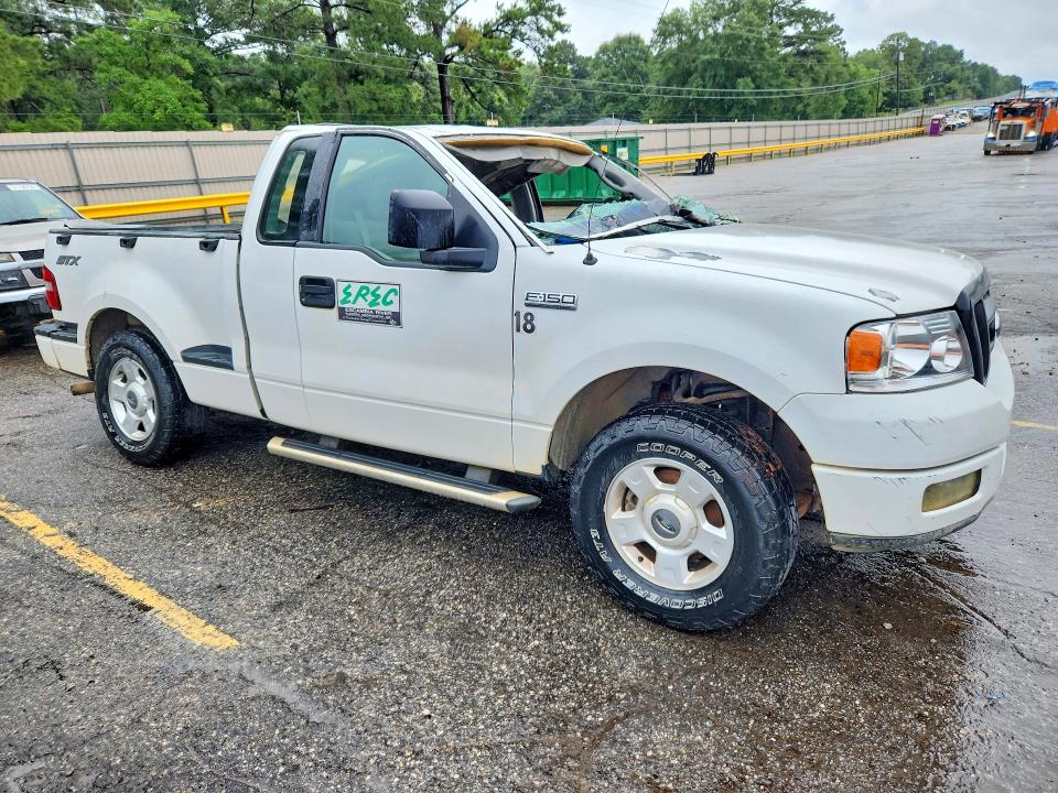 56950156 :رقم المزاد ، 1FTRF02W34KD76323 vin ، 2004 Ford F150 مزاد بيع