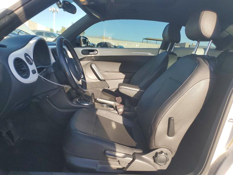 85603125 :رقم المزاد ، 3VWJP7ATXCM610424 vin ، 2012 Volkswagen Beetle مزاد بيع