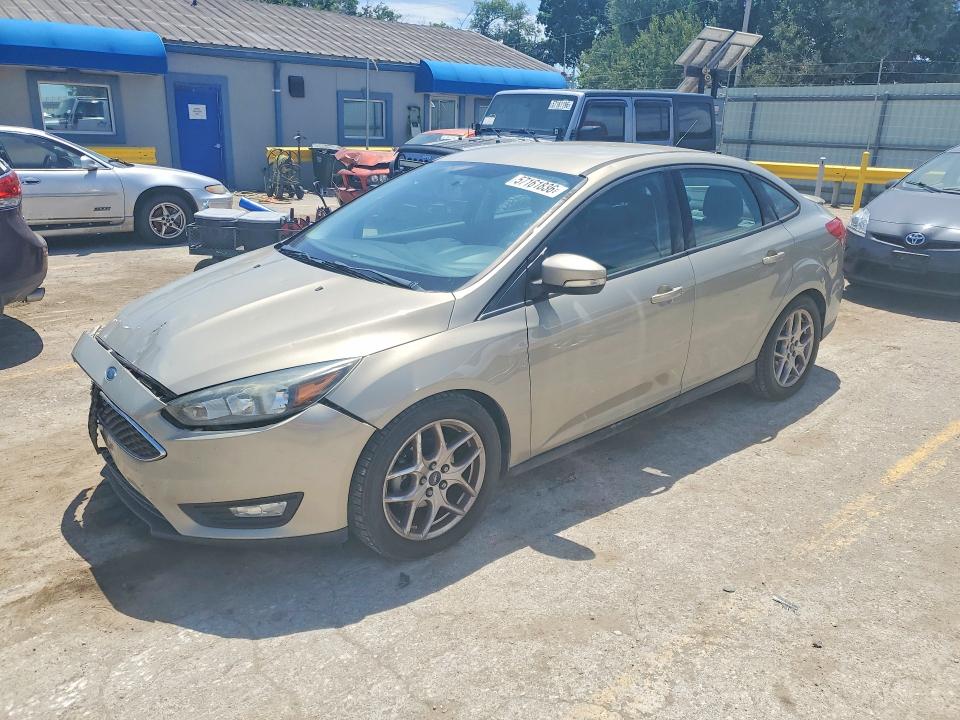 Продажа на аукционе авто 2015 Ford Focus, vin: 1FADP3F24FL255545, номер лота: 57161836