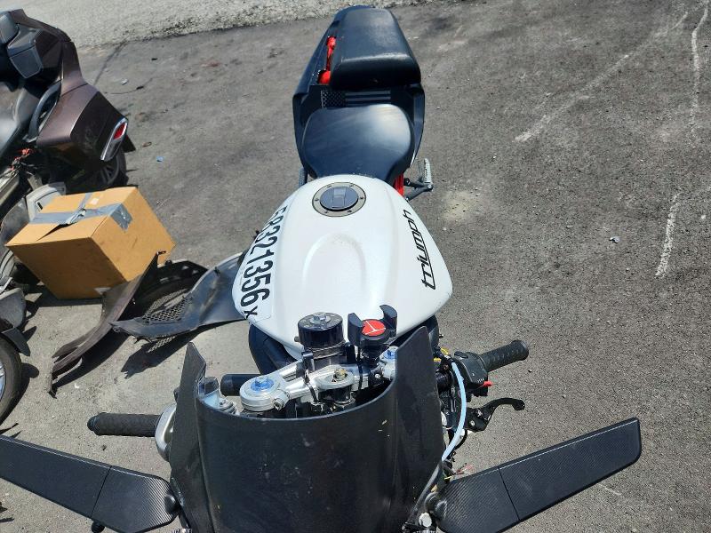 Продажа на аукционе авто 2011 Triumph Motorcycle Daytona, vin: SMTD03NS8BT485827, номер лота: 58321356