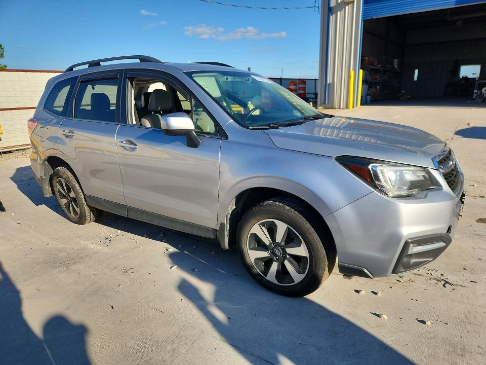 Продаж на аукціоні авто 2017 Subaru Forester, vin: JF2SJARC5HH507838, номер лоту: 57592736
