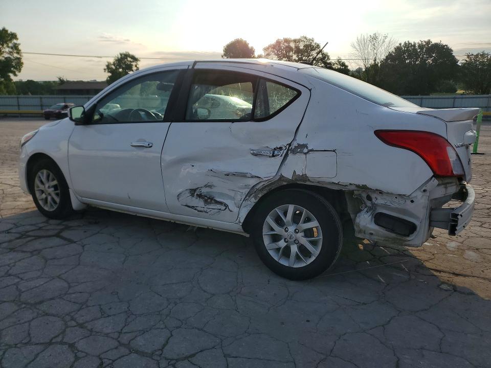55613536 :رقم المزاد ، 3N1CN7AP2HL803915 vin ، 2017 Nissan Versa مزاد بيع
