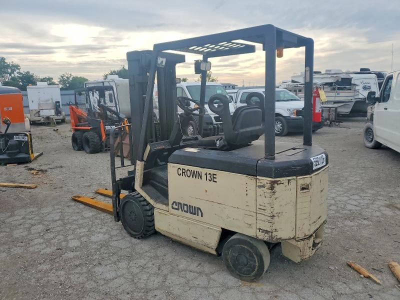 Продажа на аукционе авто 2014 Crown Forklift, vin: 9A117827, номер лота: 55921126
