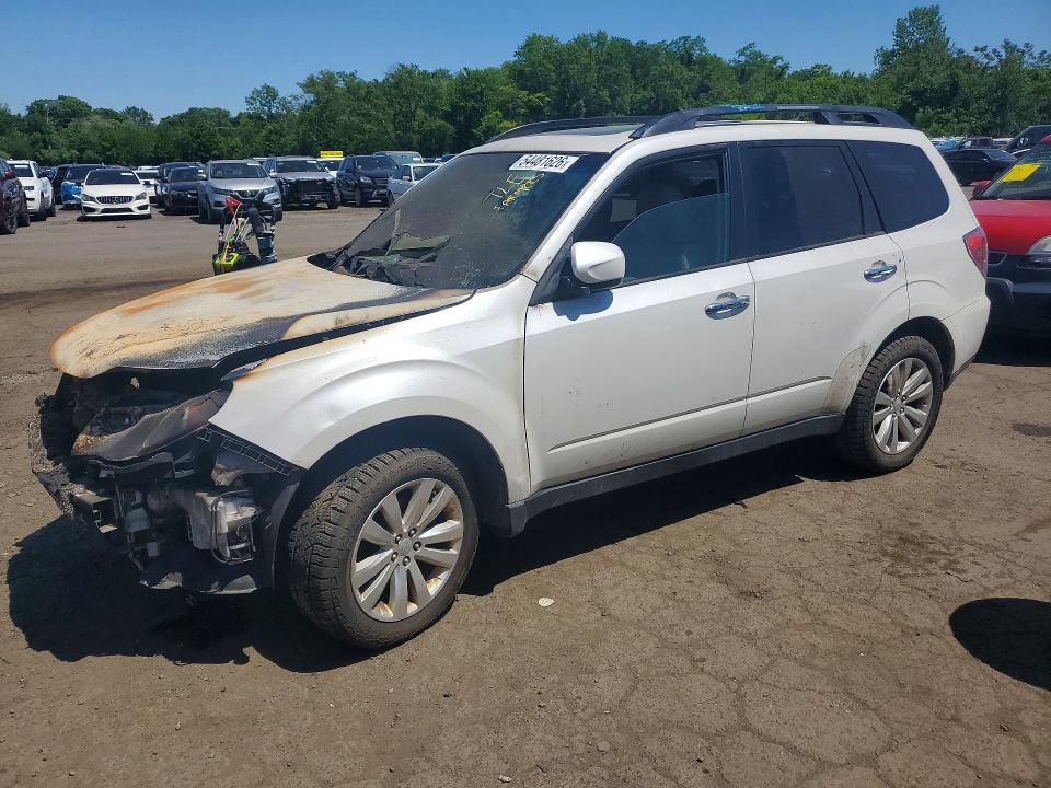 54481626 :رقم المزاد ، JF2SHAEC3DH414327 vin ، 2013 Subaru Forester مزاد بيع