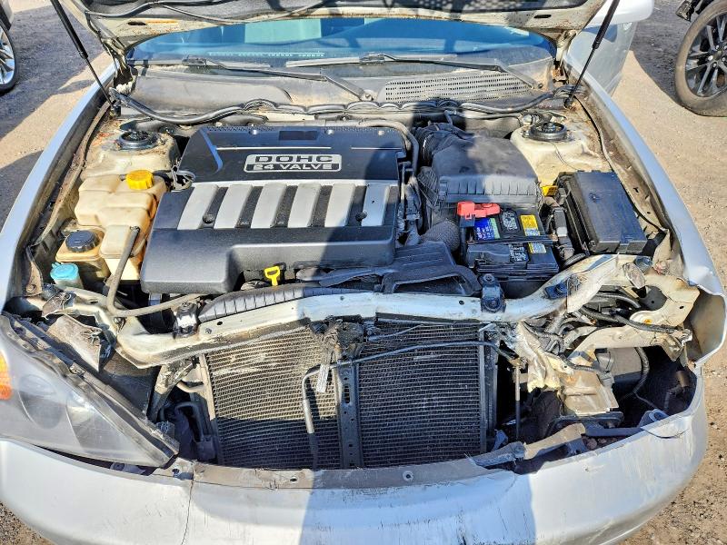 58558066 :رقم المزاد ، KL5VD52L44B106627 vin ، 2004 Suzuki Verona مزاد بيع