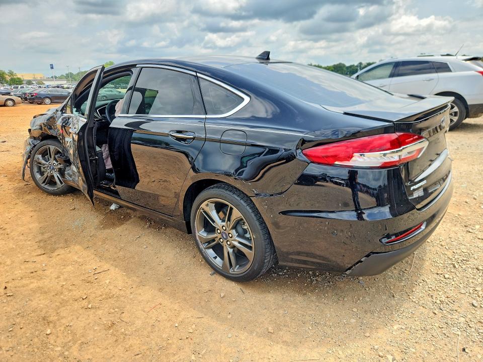 59004996 :رقم المزاد ، 3FA6P0VP1KR101987 vin ، 2019 Ford Fusion مزاد بيع