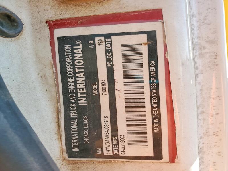 55494116 :رقم المزاد ، 1HTWGAAR54J084618 vin ، 2004 International 7400 مزاد بيع