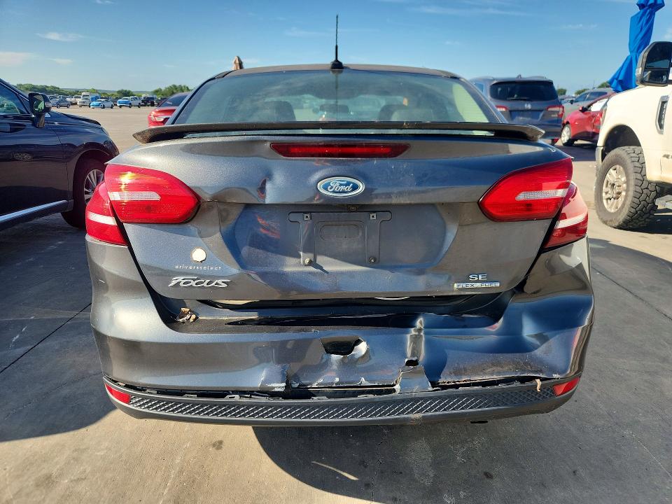 57727886 :رقم المزاد ، 1FADP3F20FL227922 vin ، 2015 Ford Focus مزاد بيع