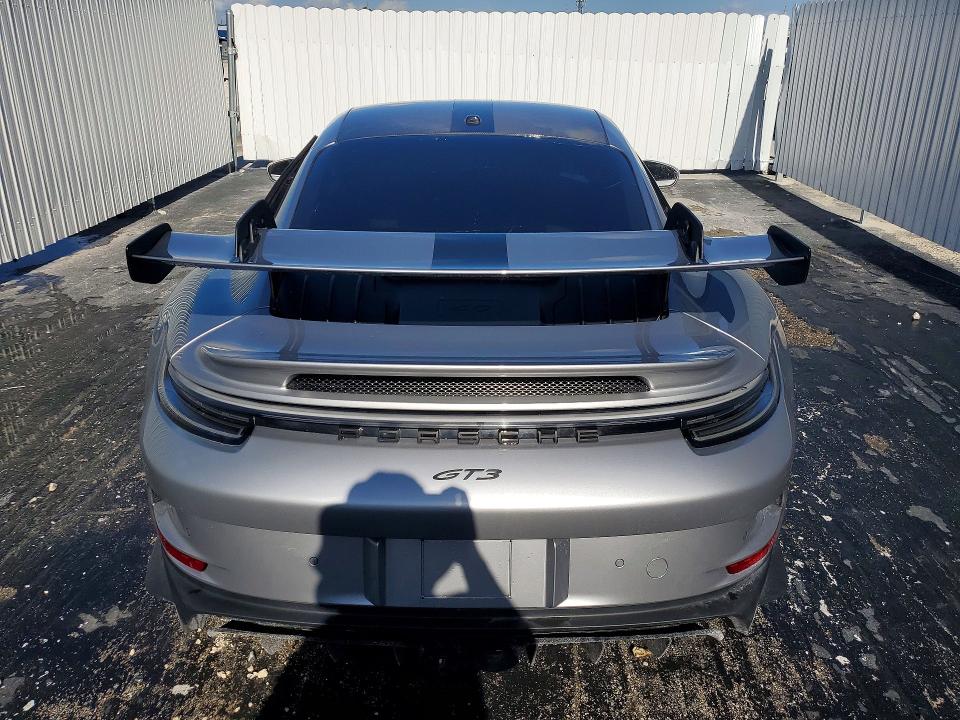 58242566 :رقم المزاد ، WP0AC2A93NS268735 vin ، 2022 Porsche 911 مزاد بيع