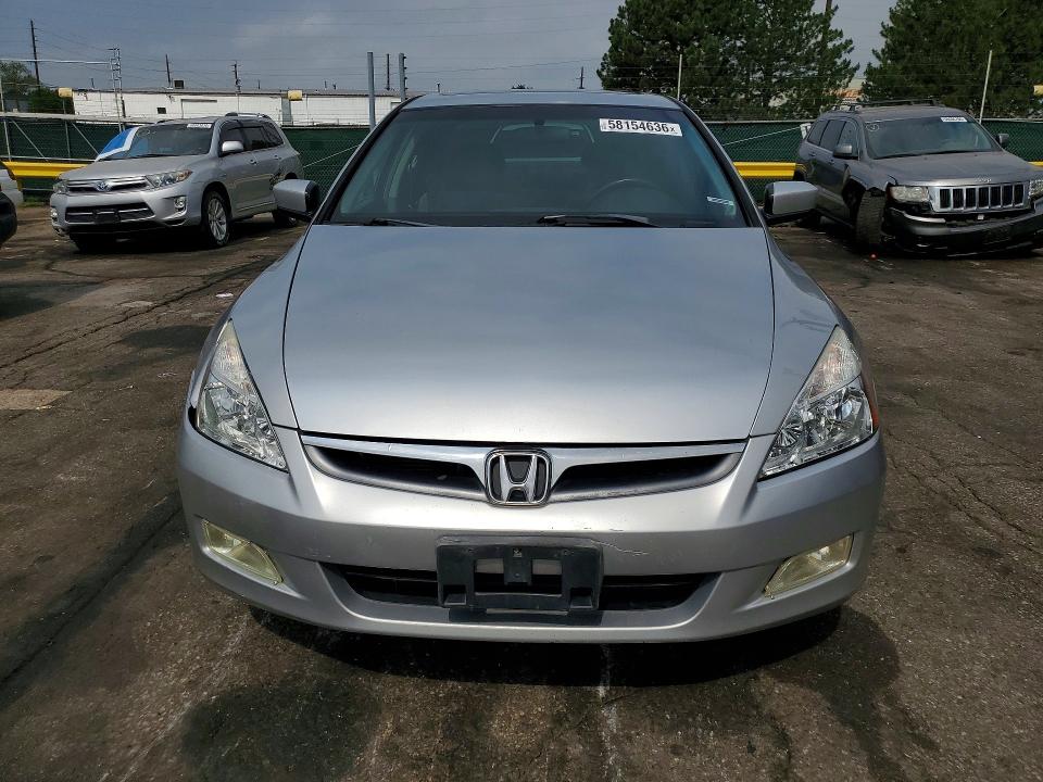 58154636 :رقم المزاد ، 1HGCM56737A105916 vin ، 2007 Honda Accord مزاد بيع
