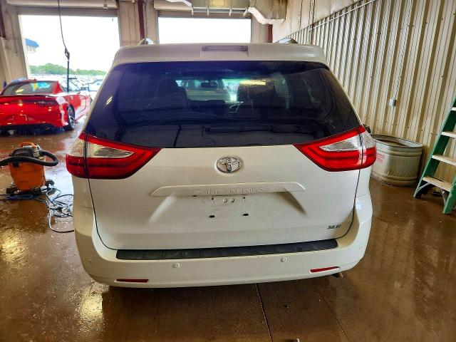 2015 Toyota Sienna მანქანა იყიდება აუქციონზე, vin: 5TDYK3DC0FS627550, აუქციონის ნომერი: 56439856