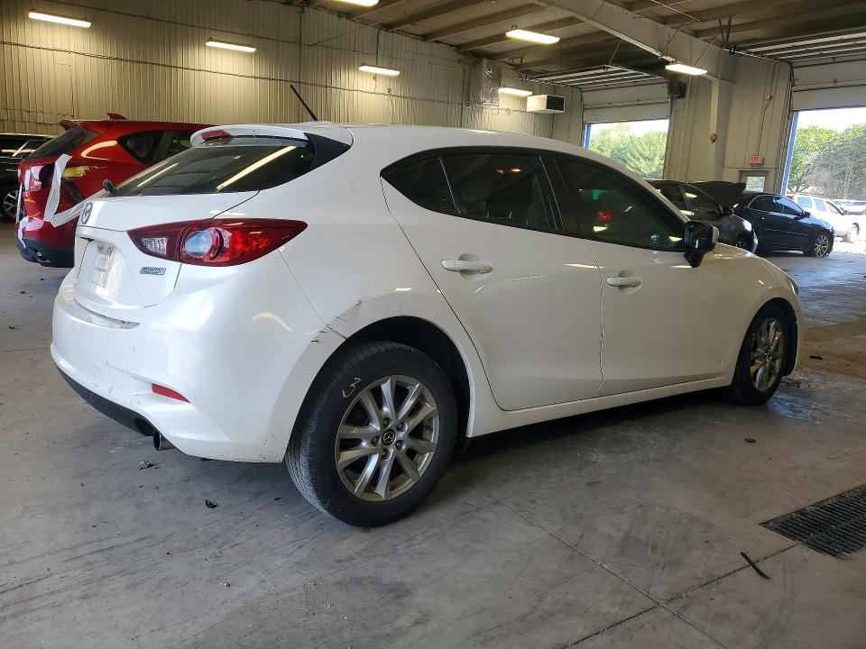 2017 Mazda 3 მანქანა იყიდება აუქციონზე, vin: 3MZBN1K77HM155502, აუქციონის ნომერი: 56239036