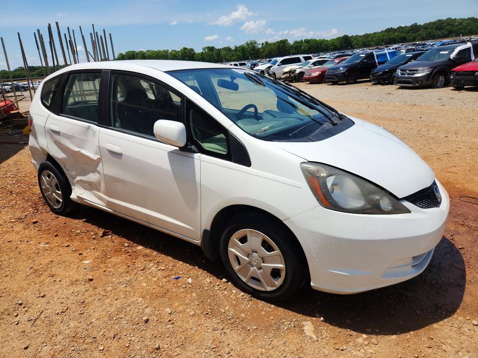 55920236 :رقم المزاد ، JHMGE8G32DC015441 vin ، 2013 Honda Fit مزاد بيع