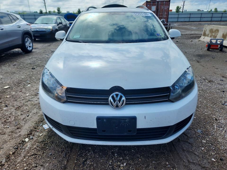 57265186 :رقم المزاد ، 3VWPL7AJ0DM685638 vin ، 2013 Volkswagen Jetta مزاد بيع