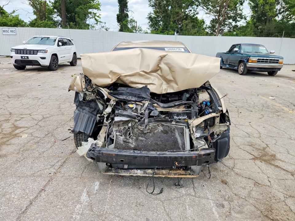 58008736 :رقم المزاد ، 4T1BF3EKXBU776727 vin ، 2011 Toyota Camry مزاد بيع