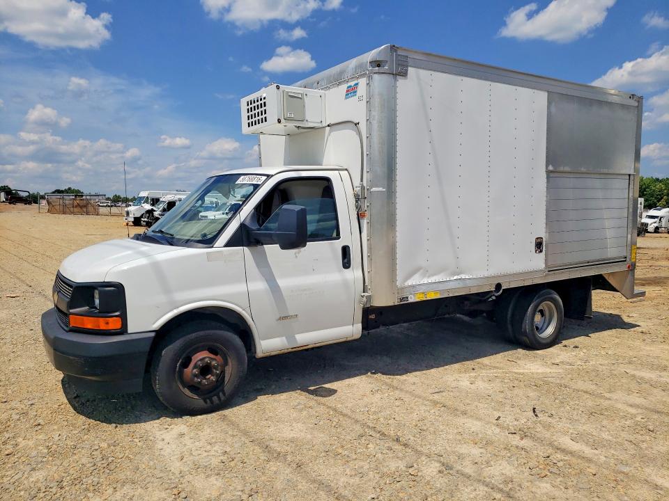 56768816 :رقم المزاد ، 1GB6GUCG8H1128213 vin ، 2017 Chevrolet Express مزاد بيع