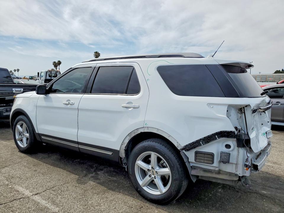 Продажа на аукционе авто 2019 Ford Explorer Xlt, vin: 1FM5K7D87KGA96305, номер лота: 56445336