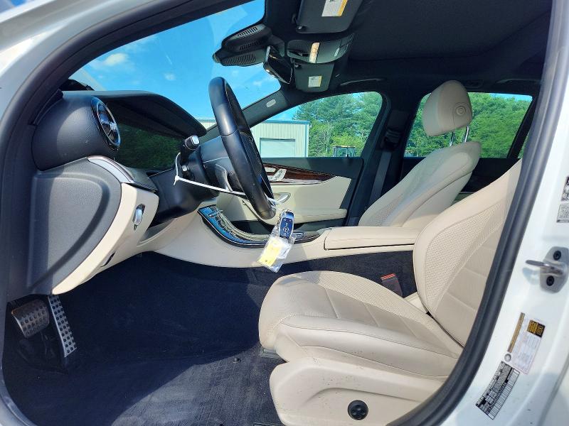 57748496 :رقم المزاد ، W1KZH6AB6NB032696 vin ، 2022 Mercedes-benz E مزاد بيع