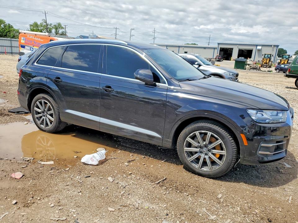 56119396 :رقم المزاد ، WA1LHAF74KD017731 vin ، 2019 Audi Q7 مزاد بيع