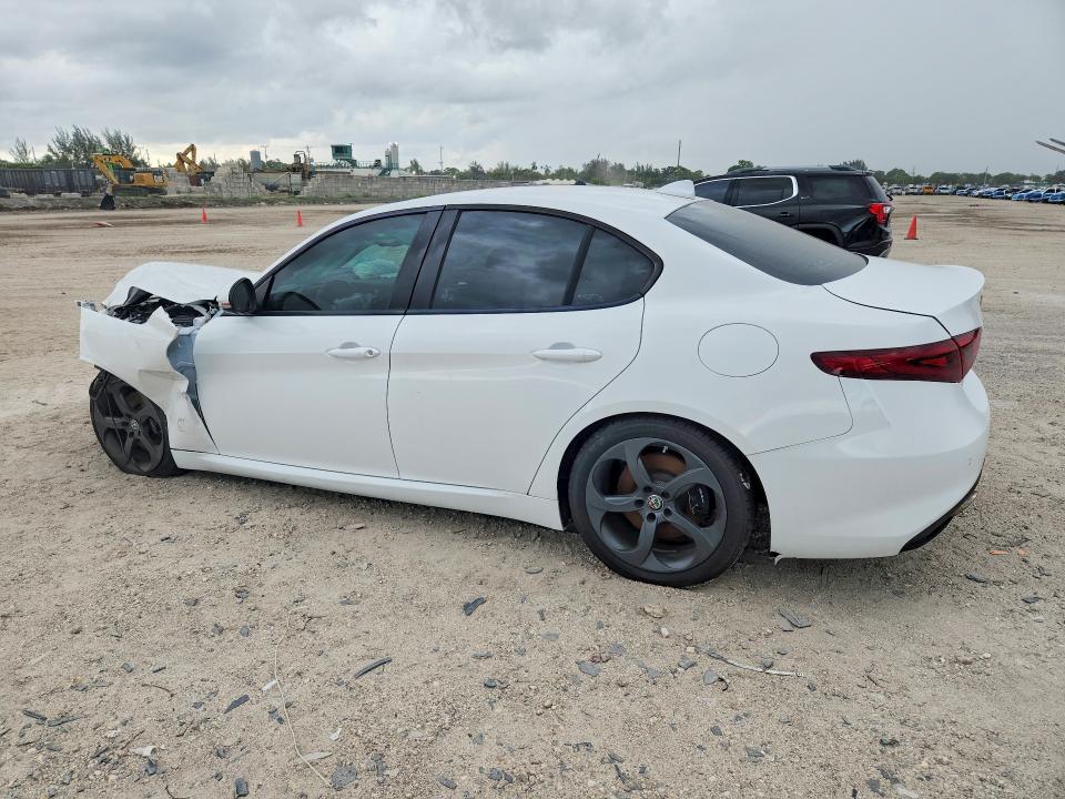 Продажа на аукционе авто 2017 Alfa Romeo Giulia, vin: ZARFAEBN3H7535619, номер лота: 59071636