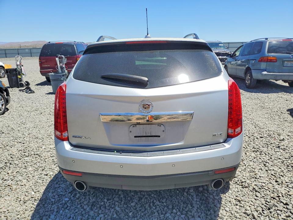 2015 Cadillac Srx მანქანა იყიდება აუქციონზე, vin: 3GYFNEE3XFS617672, აუქციონის ნომერი: 57074696