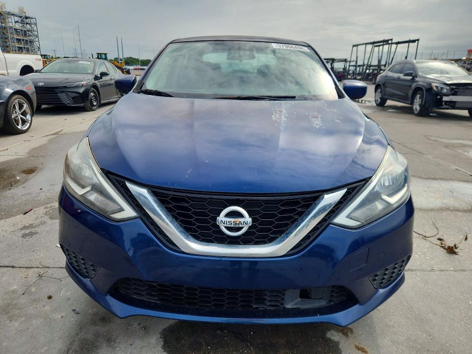 57066496 :رقم المزاد ، 3N1AB7AP4JY221470 vin ، 2018 Nissan Sentra مزاد بيع