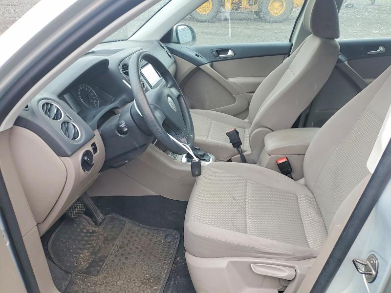 58114076 :رقم المزاد ، WVGBV7AX9AW516379 vin ، 2010 Volkswagen Tiguan مزاد بيع