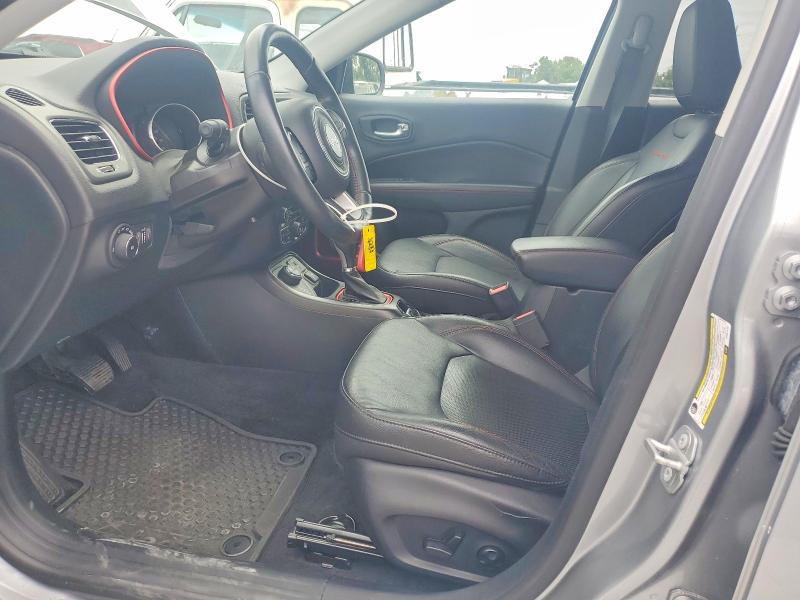 55961706 :رقم المزاد ، 3C4NJDDB3JT201112 vin ، 2018 Jeep Compass مزاد بيع