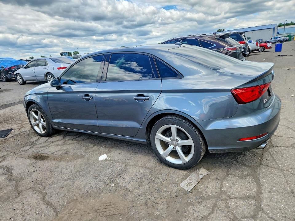 57468856 :رقم المزاد ، WAUBFGFF8F1006415 vin ، 2015 Audi A3 مزاد بيع