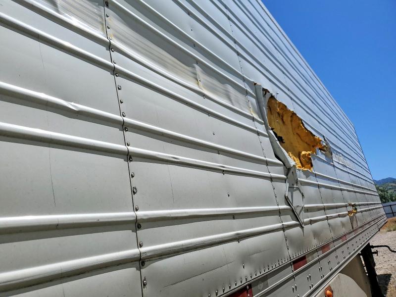 57001956 :رقم المزاد ، 1UYVS2532FU280747 vin ، 2015 Utility Trailer Vsra Reefe مزاد بيع