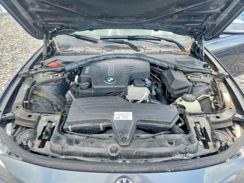 2015 Bmw 320 მანქანა იყიდება აუქციონზე, vin: WBA3C3G55FNT51132, აუქციონის ნომერი: 57937036
