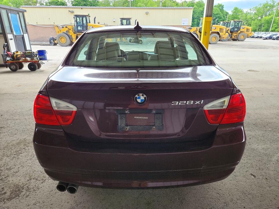 56431946 :رقم المزاد ، WBAVC73578KX91668 vin ، 2008 Bmw 328 مزاد بيع