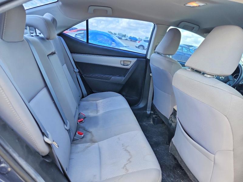 57035426 :رقم المزاد ، 5YFBURHE2FP252347 vin ، 2015 Toyota Corolla مزاد بيع