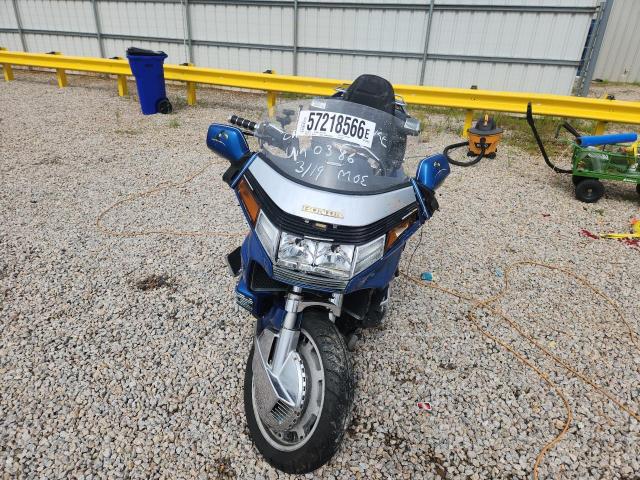57218566 :رقم المزاد ، 1HFSC2208NA400386 vin ، 1992 Honda Gl1500 مزاد بيع