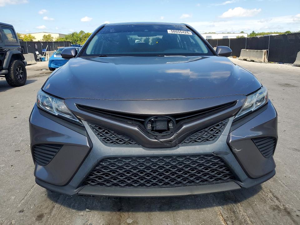 Auction sale of the 2018 Toyota Camry, vin: 4T1B11HK4JU043232, lot number: 58655426