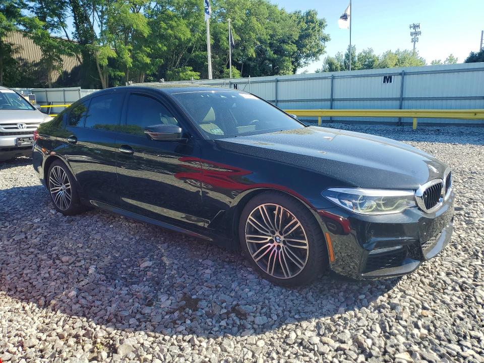 57117806 :رقم المزاد ، WBAJE7C30HG888463 vin ، 2017 Bmw 540 مزاد بيع